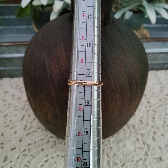 Women's Fashion Flower Ring with Clear Rhinestones in Black Gold Tone Size 7 - Picture 5 of 11